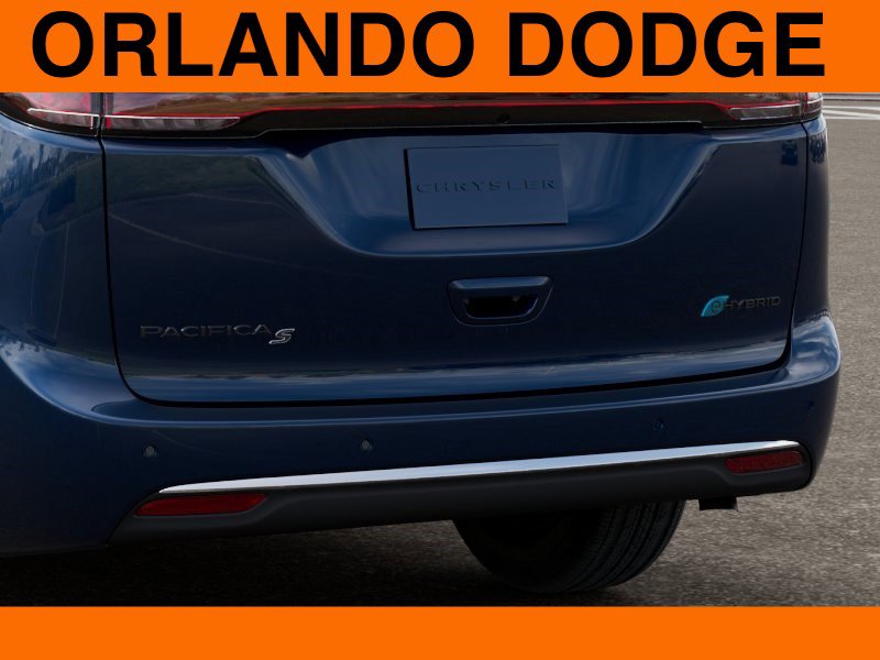 New 2025 Chrysler Pacifica Premium FWD image 13