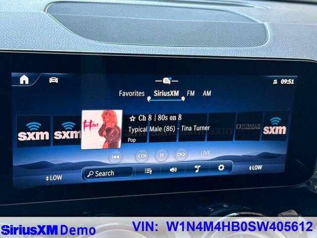 Used 2025 Mercedes-Benz GLB 250 4MATIC image 34