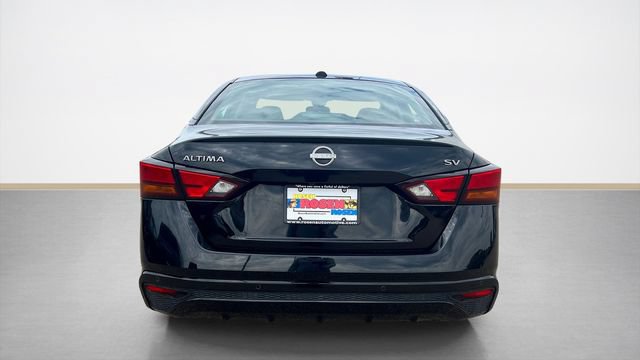 Used 2024 Nissan Altima 2.5 SV FWD image 4