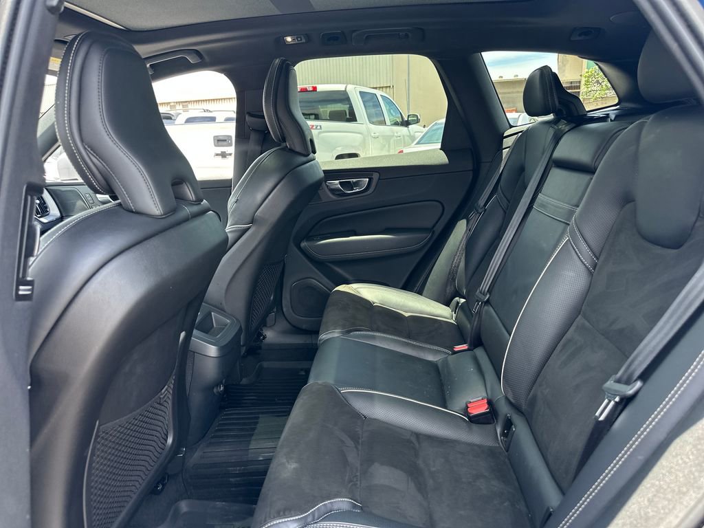 Used 2019 Volvo XC60 T6 R-Design w/ Protection Package image 14
