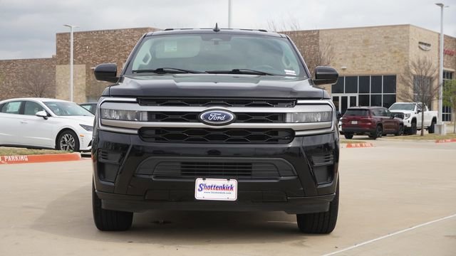 Used 2022 Ford Expedition Max XLT image 2