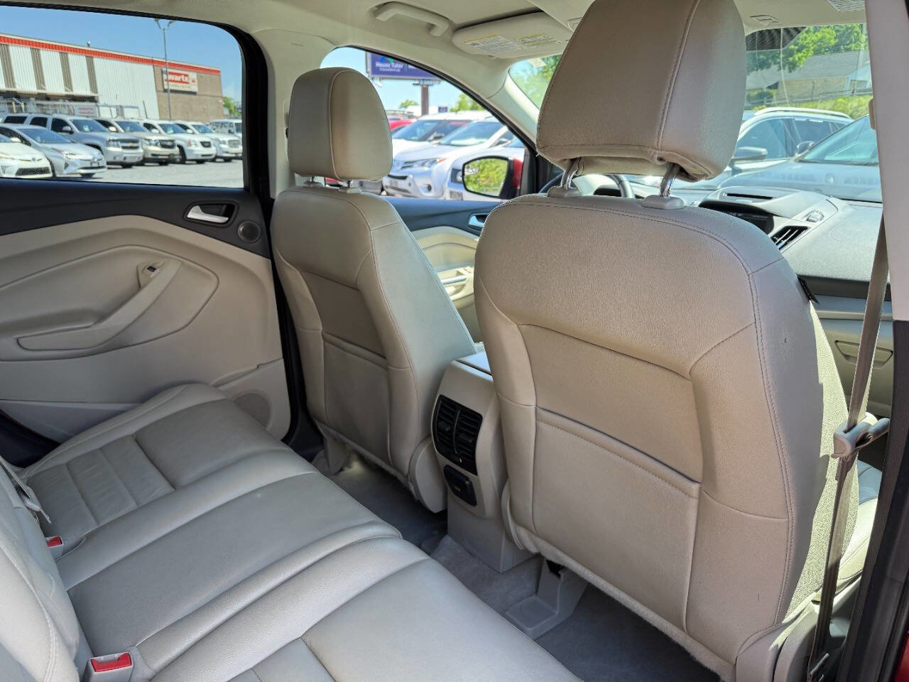 Used 2015 Ford Escape SE w/ Equipment Group 201A AWD/4WD image 29