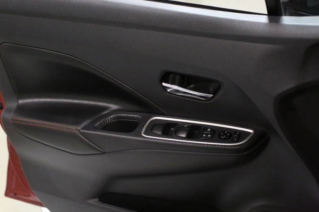 Certified 2025 Nissan Versa SR w/ Trunk Package image 11