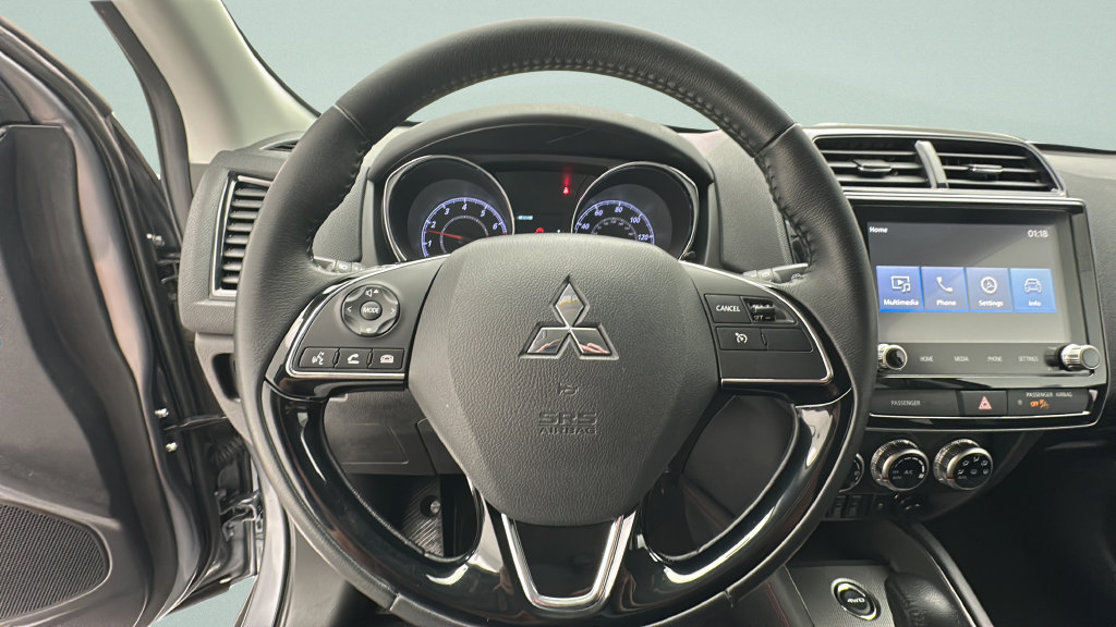 Used 2025 Mitsubishi Outlander Sport SE AWD/4WD image 15