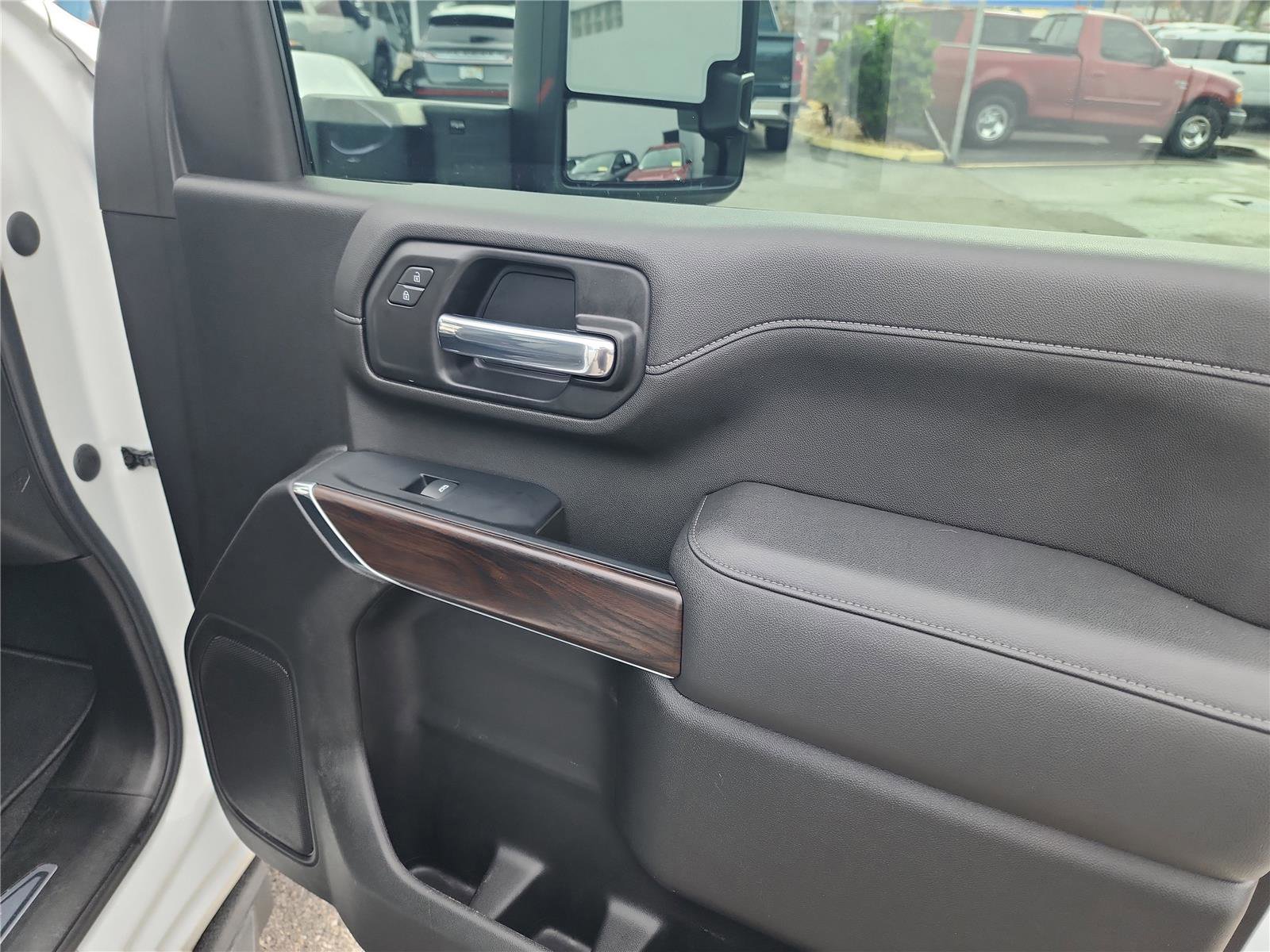Used 2023 GMC Sierra 2500 SLT w/ SLT Convenience Package image 29
