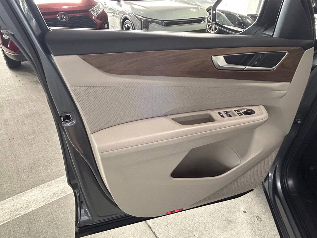 Used 2024 Volkswagen Atlas SE image 48