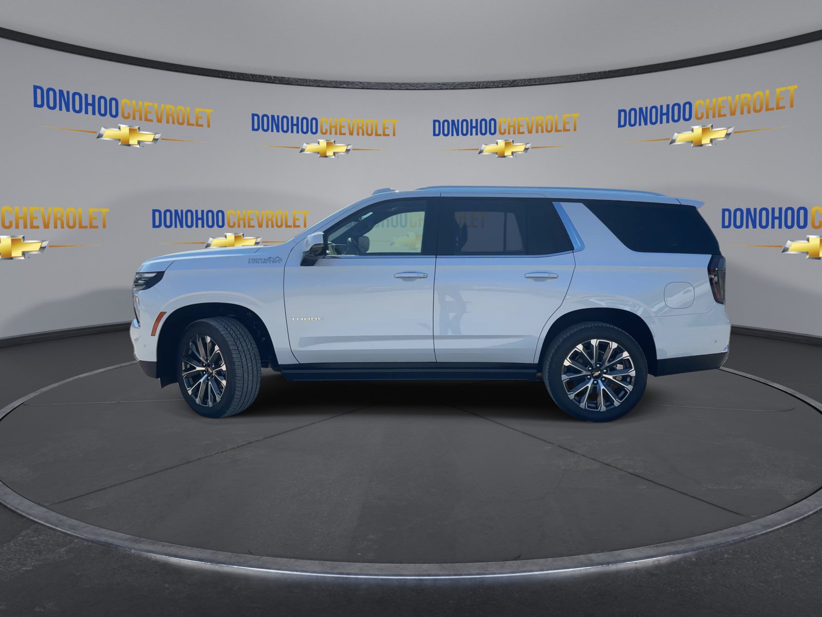 New 2026 Chevrolet Tahoe High Country AWD/4WD image 4