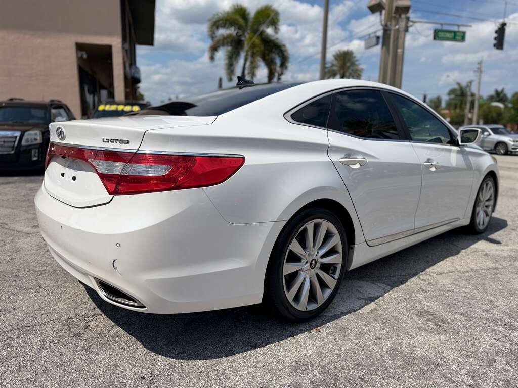 Used 2014 Hyundai Azera Limited w/ Option Group 02 FWD image 5