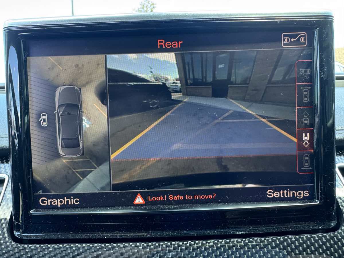 Used 2014 Audi S8 w/ Driver Assistance Package image 22