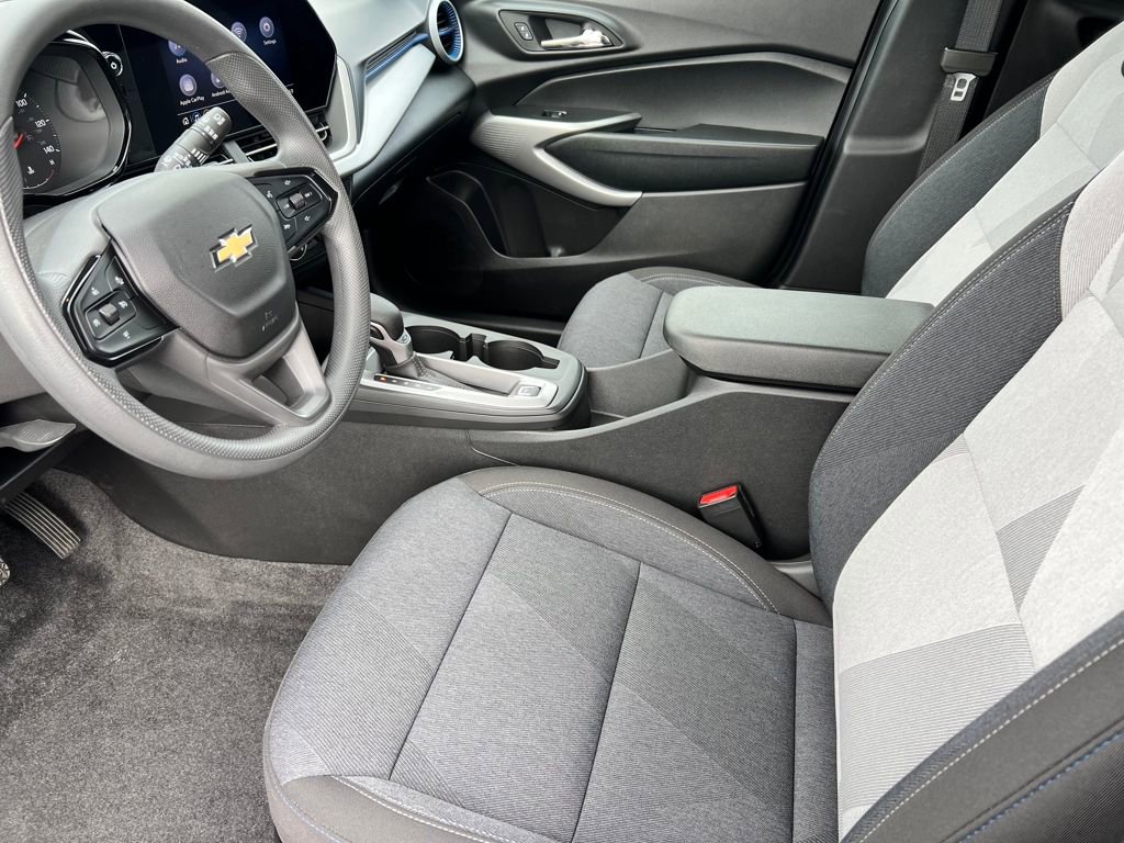 Certified 2024 Chevrolet Trax LS image 9
