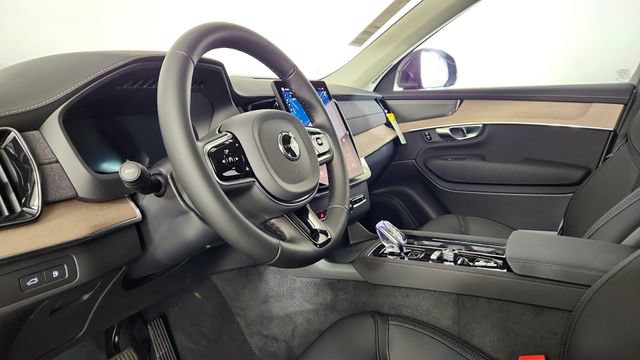 New 2026 Volvo XC90 T8 Plus w/ Protection Package AWD/4WD image 12
