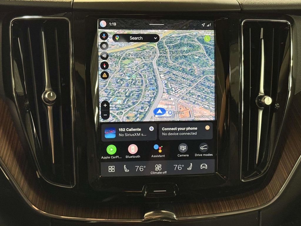 Used 2024 Volvo XC60 B5 Plus image 6