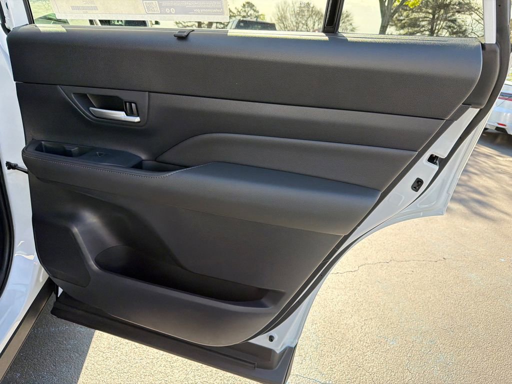Used 2026 Toyota Grand Highlander XLE image 16