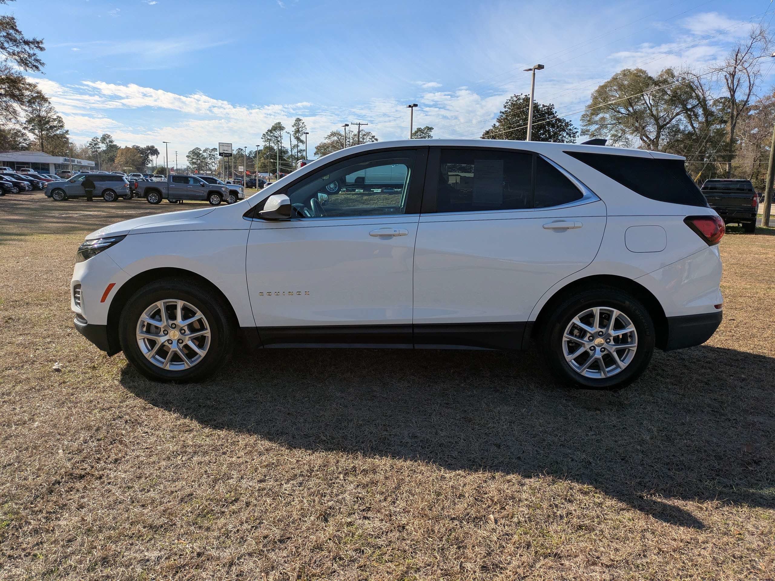 Used 2023 Chevrolet Equinox LT FWD image 7