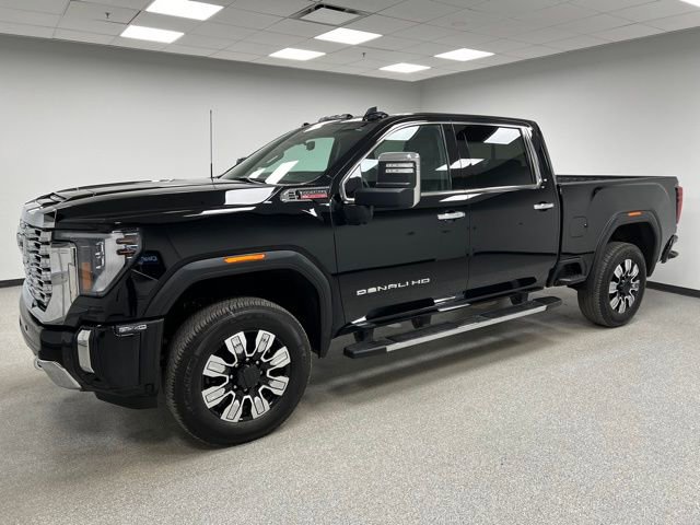 Used 2024 GMC Sierra 2500 Denali w/ Technology Package AWD/4WD image 5