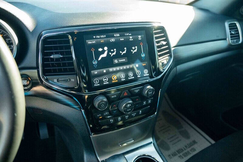Used 2020 Jeep Grand Cherokee Altitude image 13