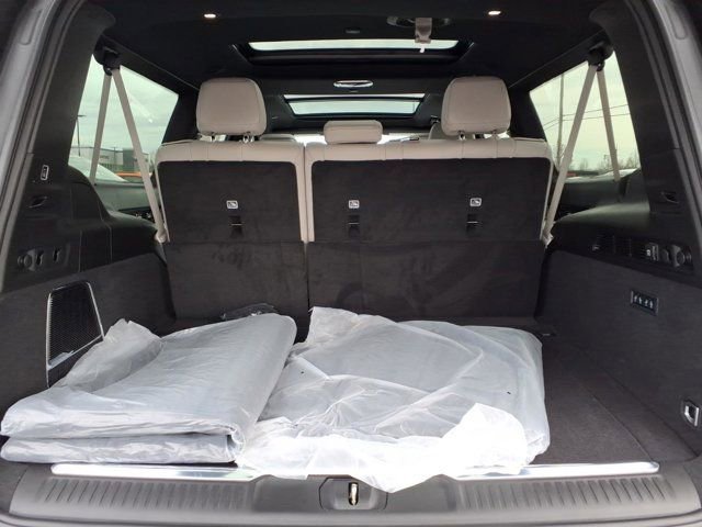 New 2026 Jeep Grand Wagoneer L Summit image 20