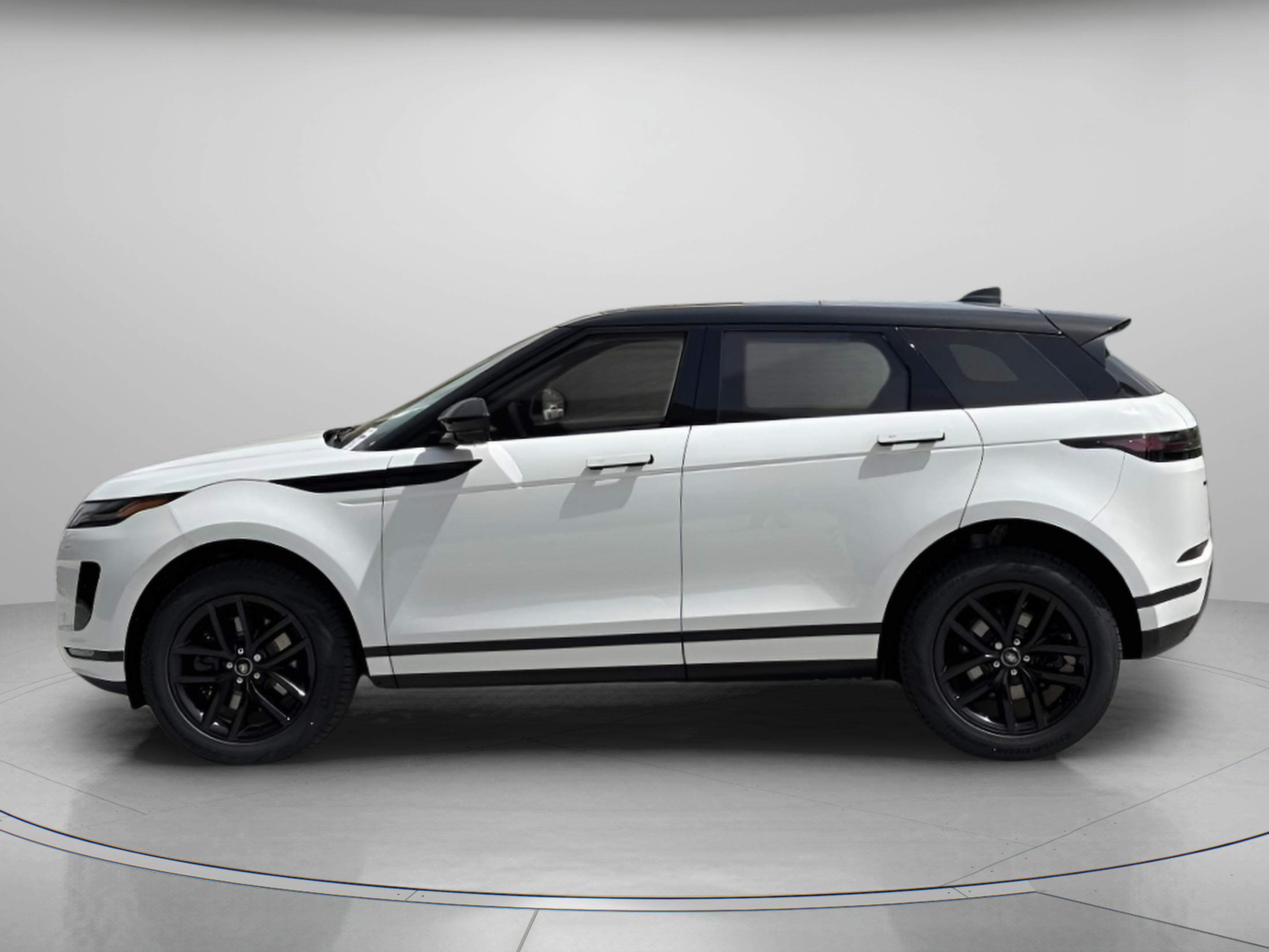 Used 2026 Land Rover Range Rover Evoque S image 2