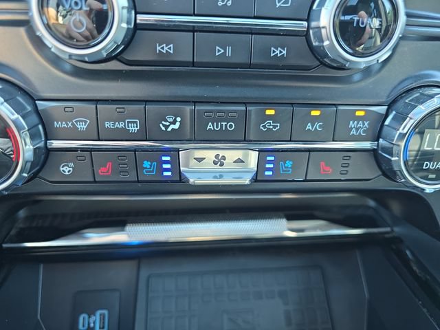 Used 2021 Ford F150 Platinum w/ Equipment Group 701A High AWD/4WD image 25