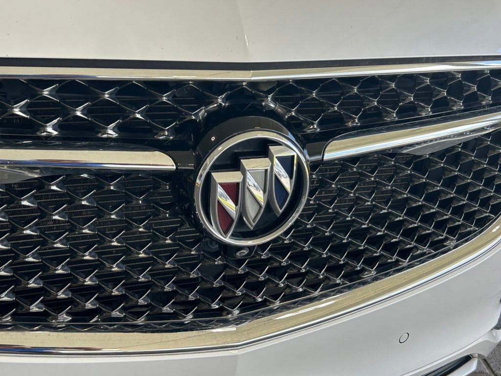 Used 2020 Buick Enclave Avenir w/ Avenir Technology Package FWD image 19