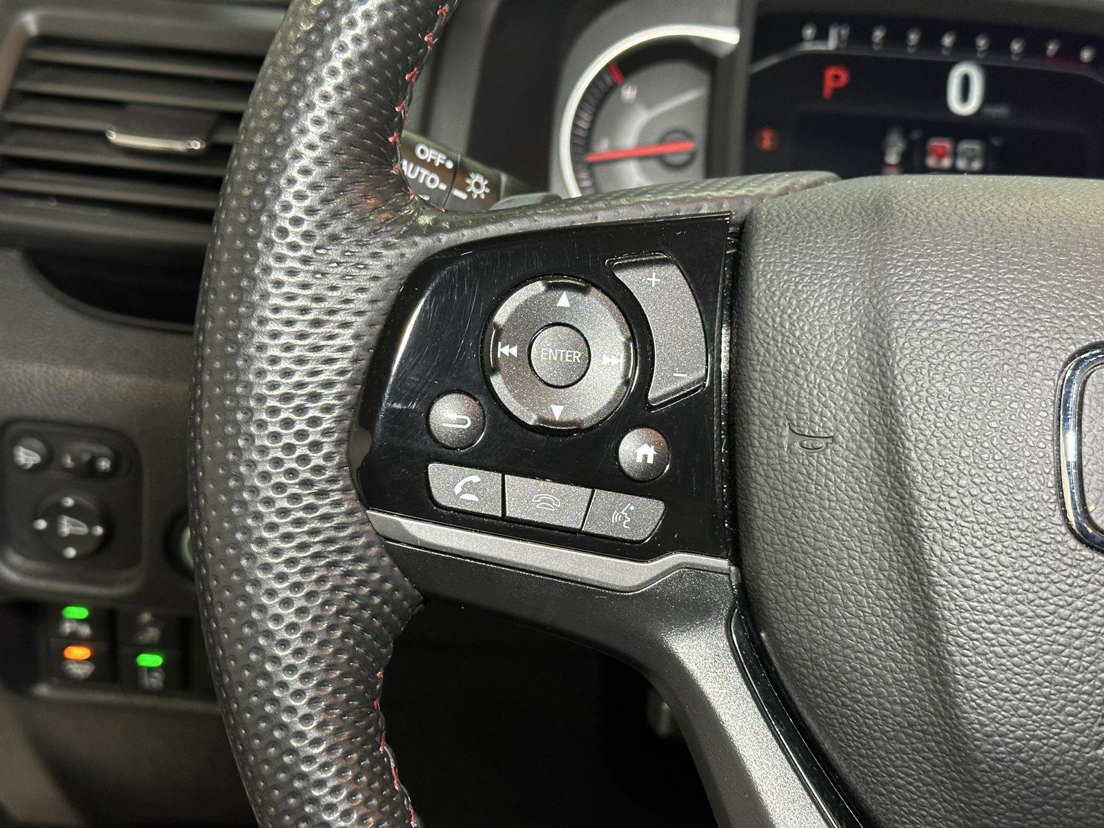 Certified 2024 Honda Passport Black Edition image 25