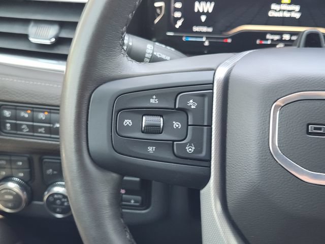 Used 2024 GMC Yukon Denali w/ Advanced Technology Package AWD/4WD image 29