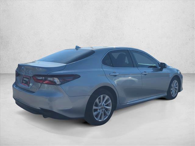 Used 2023 Toyota Camry LE image 4