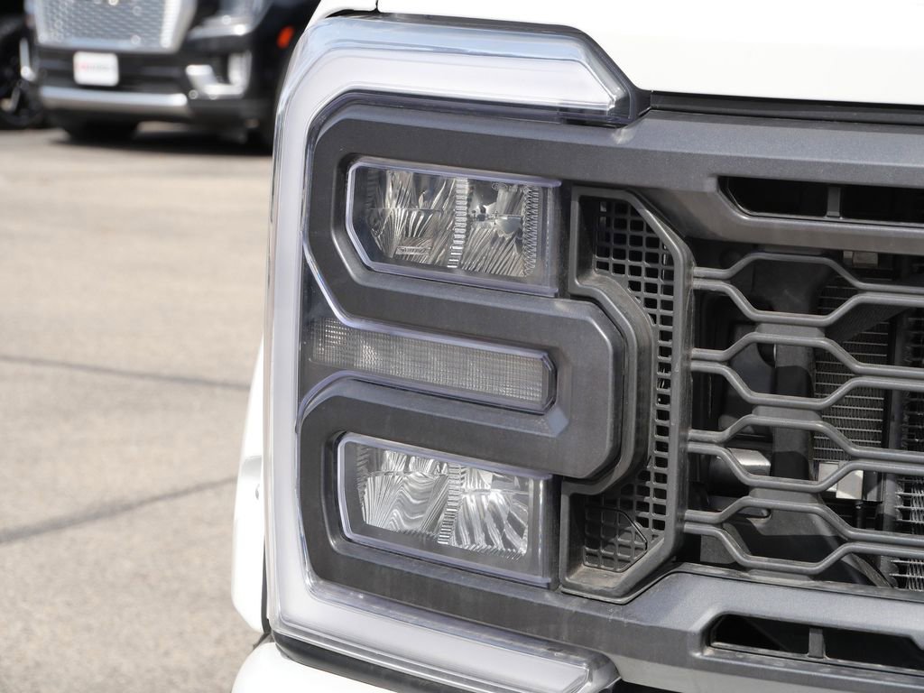 Used 2023 Ford F250 Lariat w/ Lariat Ultimate Package image 3