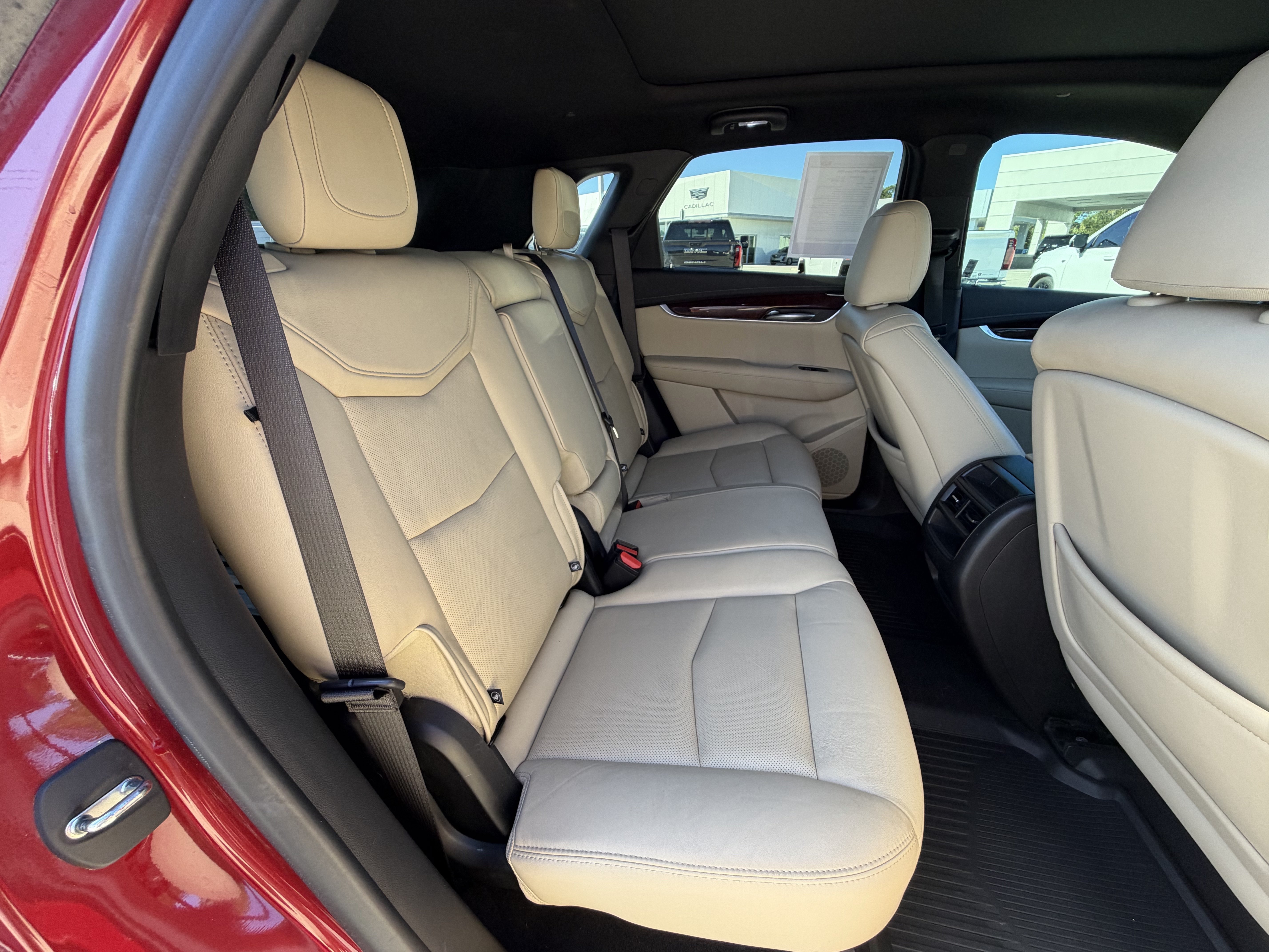 Used 2019 Cadillac XT5 Luxury FWD image 18