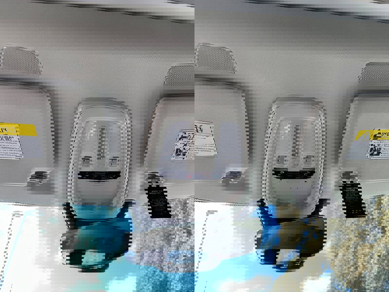 New 2025 Volvo XC90 T8 Plus w/ Protection Package Premier image 15