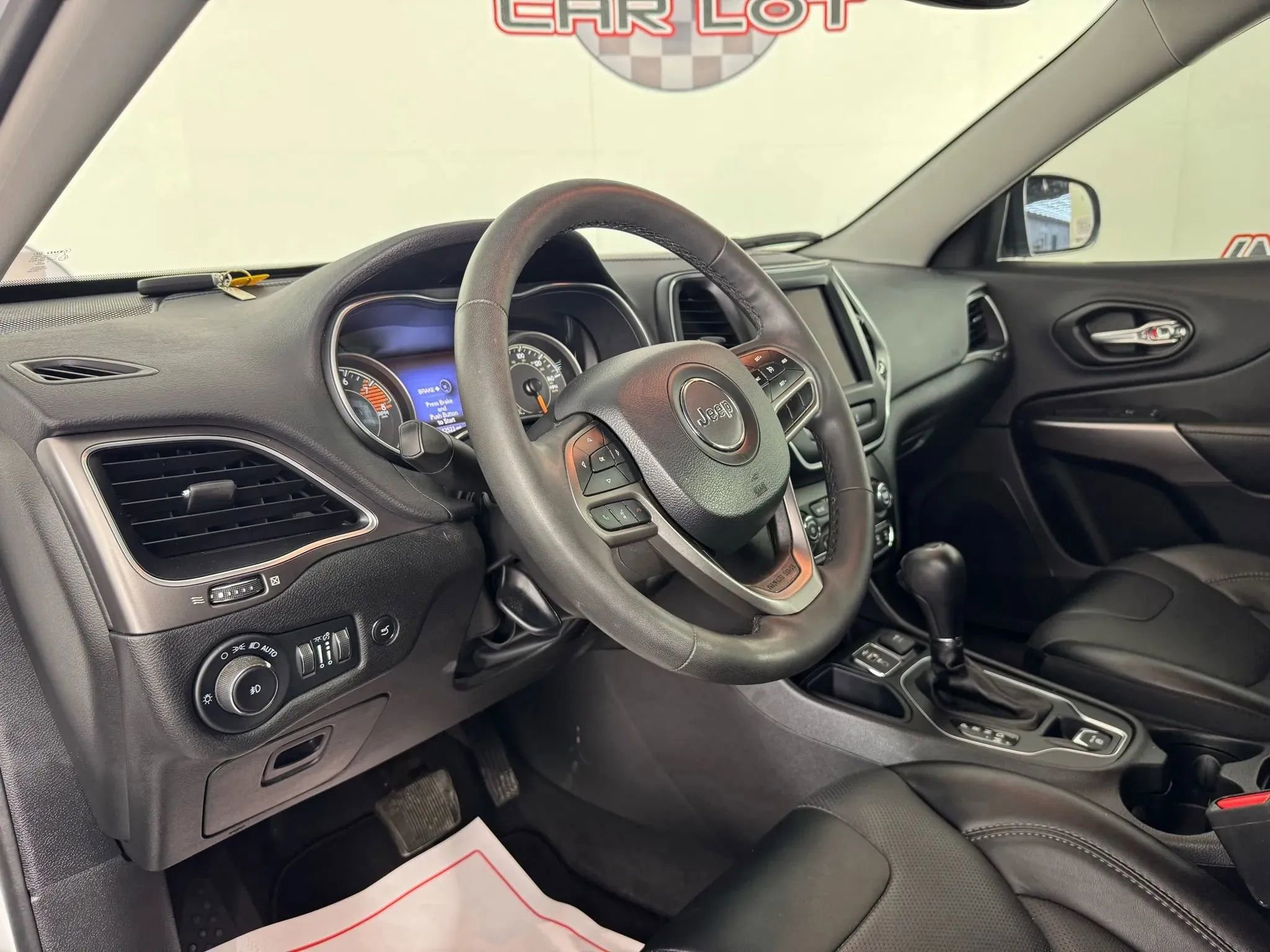 Used 2022 Jeep Cherokee Latitude Lux FWD image 10
