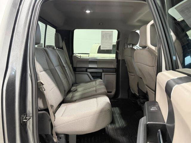 Used 2017 Ford F350 XLT w/ XLT Premium Package image 16