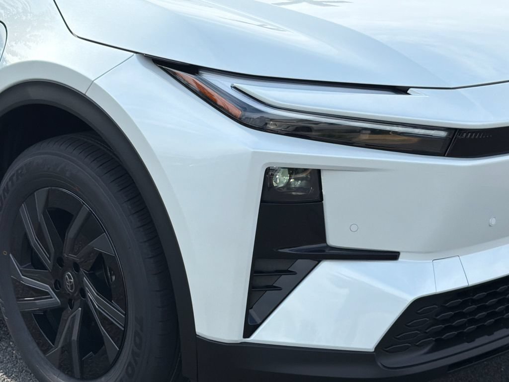 New 2026 Toyota C-HR AWD/4WD image 10