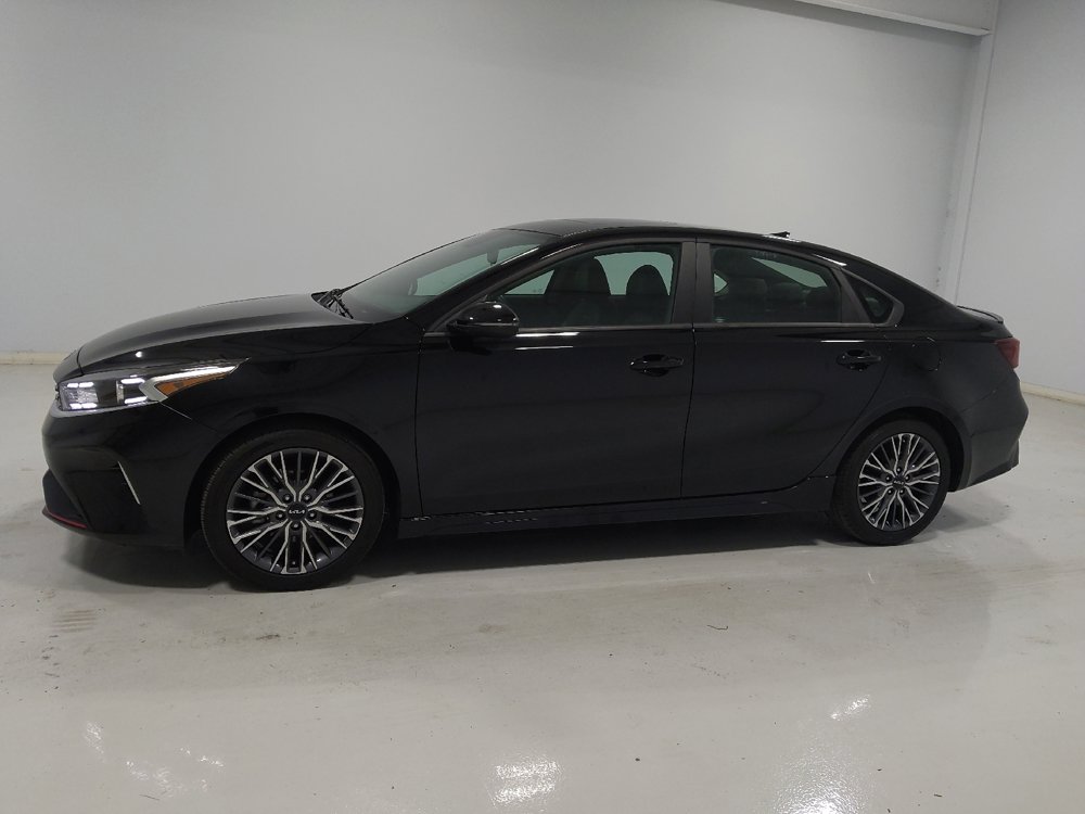 Used 2023 Kia Forte GT-Line w/ GT-Line Premium Package FWD image 2