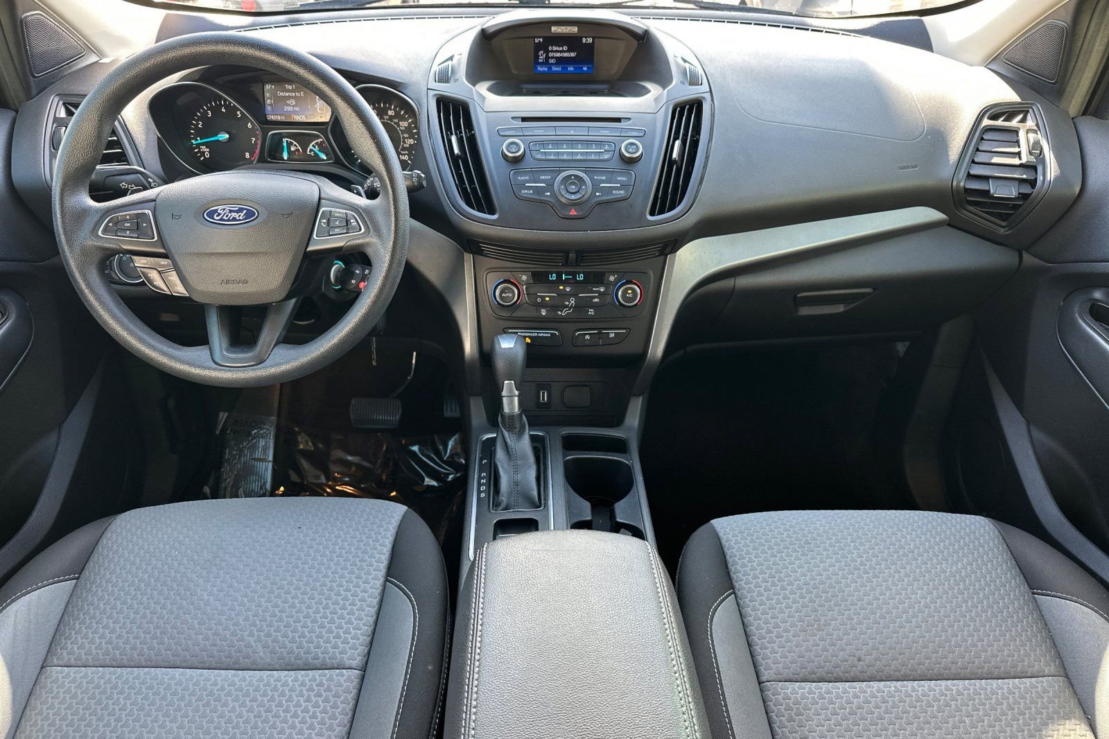 Used 2017 Ford Escape SE image 16