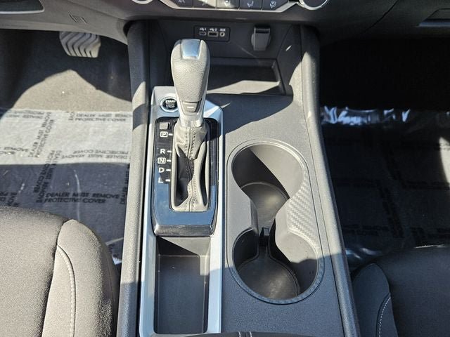 Used 2025 Nissan Altima 2.5 S FWD image 21