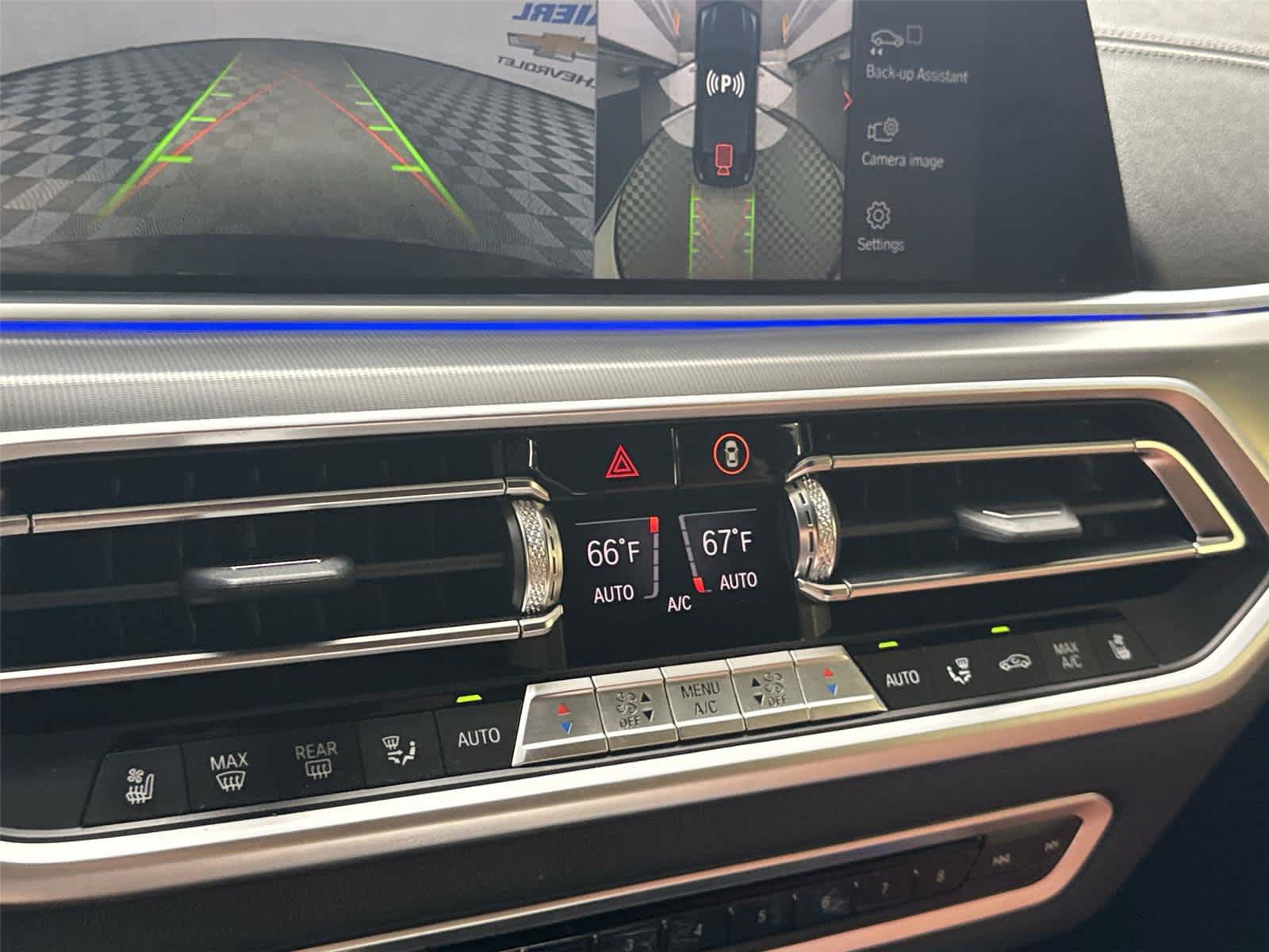 Used 2022 BMW X6 M50i w/ Executive Package AWD/4WD image 18