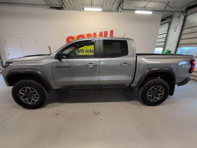 Certified 2024 Chevrolet Colorado ZR2 w/ ZR2 Convenience Package III image 2