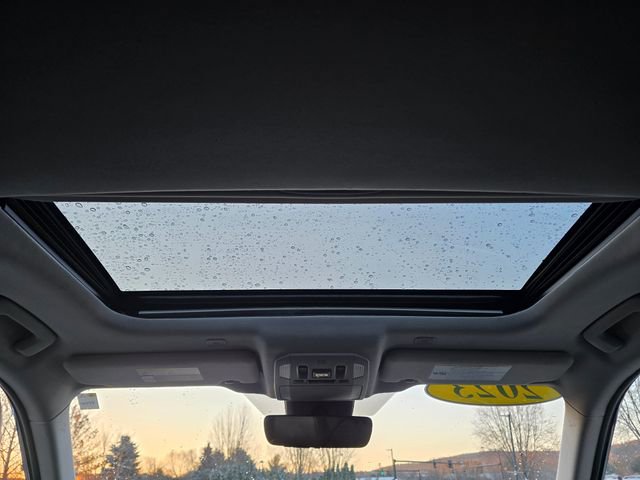 Used 2023 Toyota Highlander XLE image 24