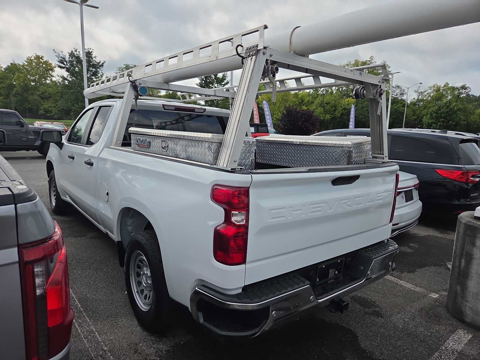 Used 2021 Chevrolet Silverado 1500 W/T w/ WT Value Package RWD image 2