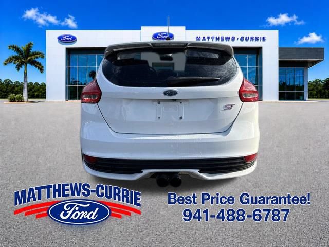 Used 2016 Ford Focus ST FWD image 5