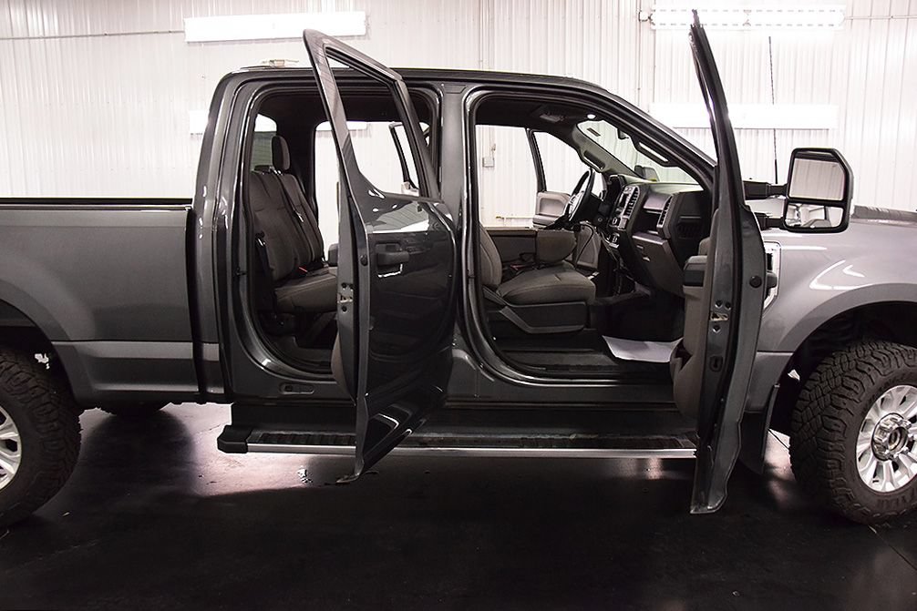 Used 2022 Ford F250 XL w/ STX Appearance Package AWD/4WD image 32