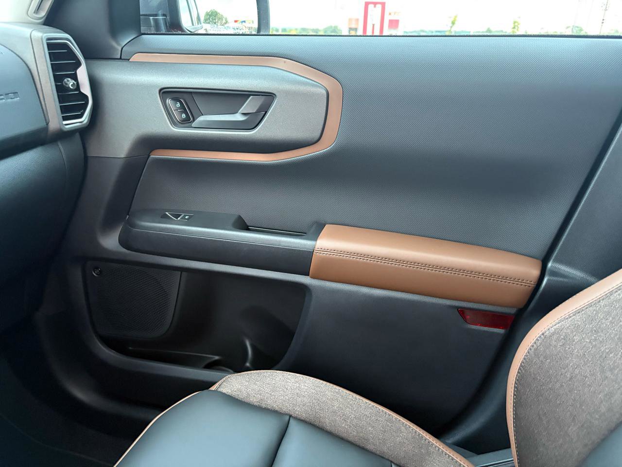 New 2025 Ford Bronco Sport Outer Banks w/ Outer Banks Tech Package+ AWD/4WD image 18