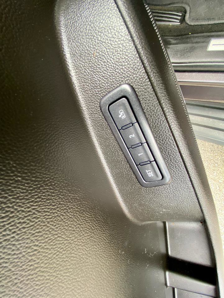 Used 2018 Chevrolet Tahoe LT AWD/4WD image 28