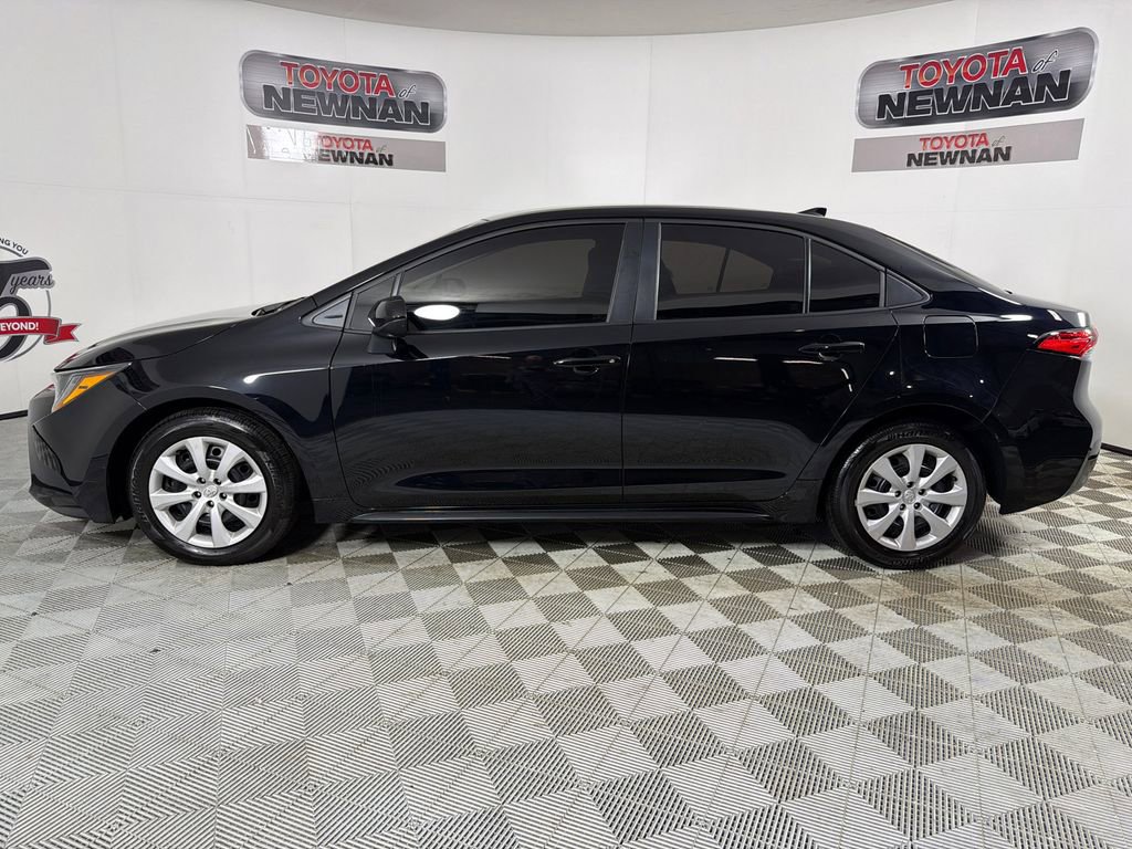 Used 2024 Toyota Corolla LE image 6