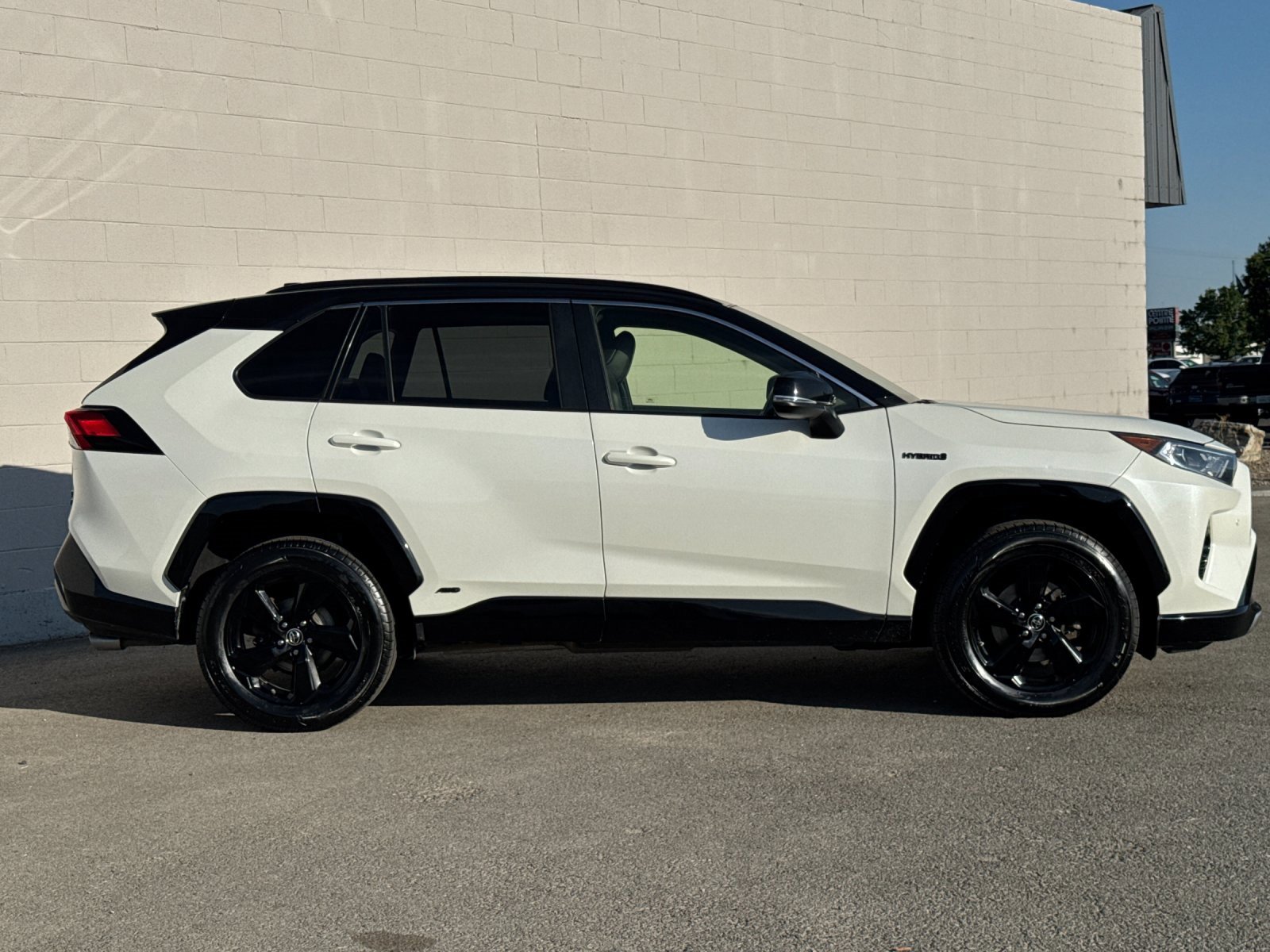 Used 2019 Toyota RAV4 XSE image 2