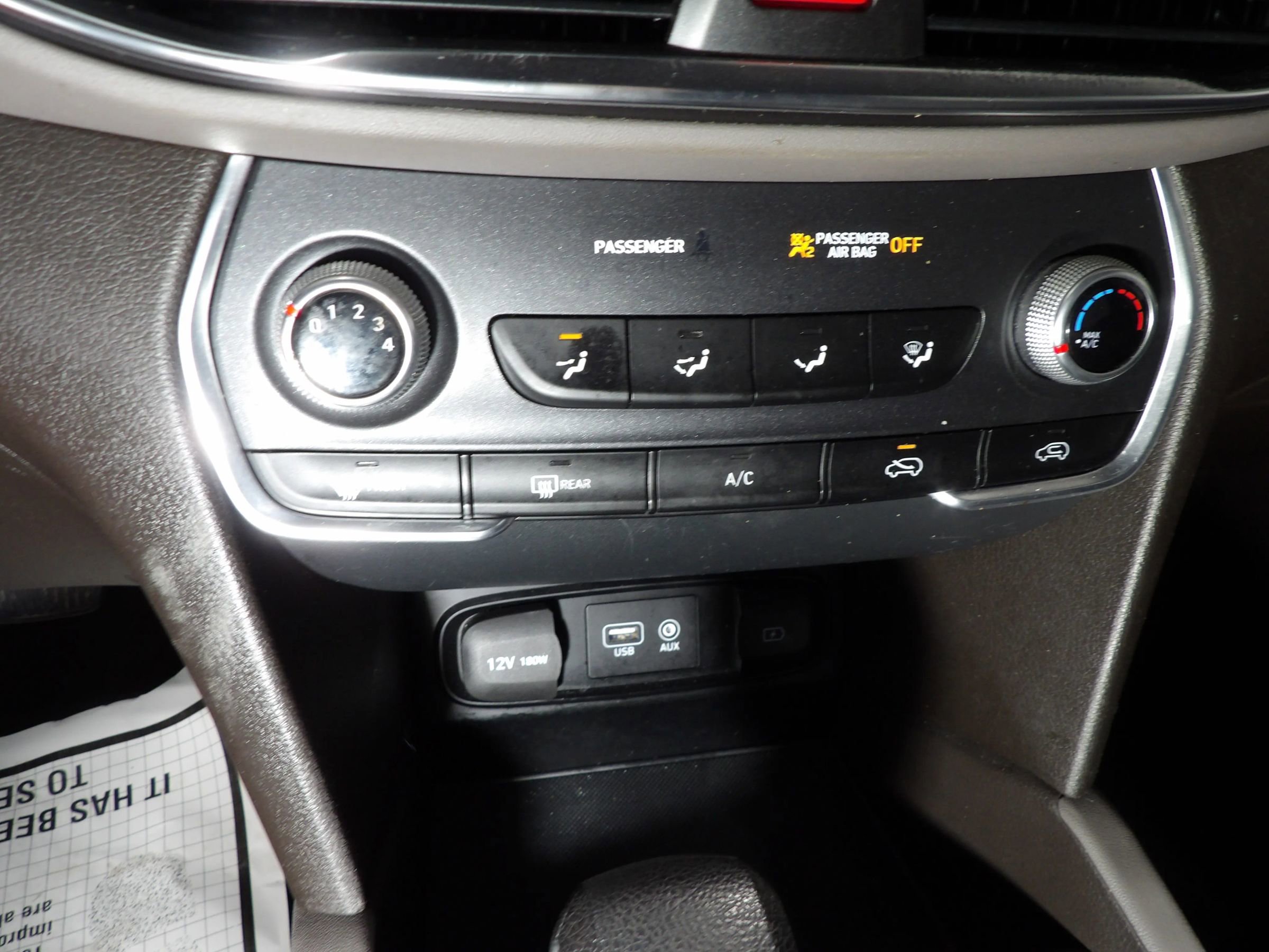 Used 2019 Hyundai Santa Fe SE FWD image 13