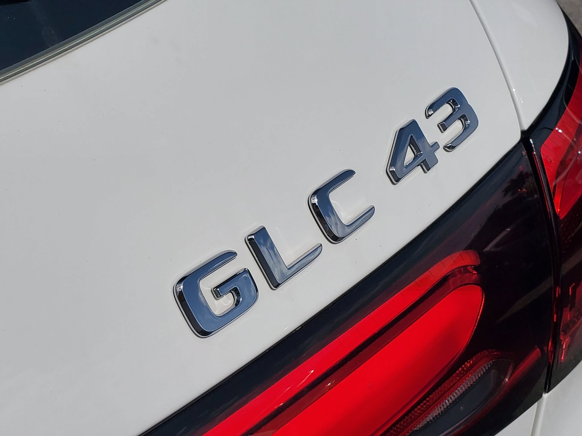 Used 2025 Mercedes-Benz GLC 43 AMG 4MATIC image 7