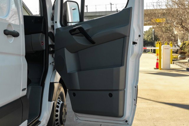 Used 2013 Mercedes-Benz Sprinter 3500 image 28