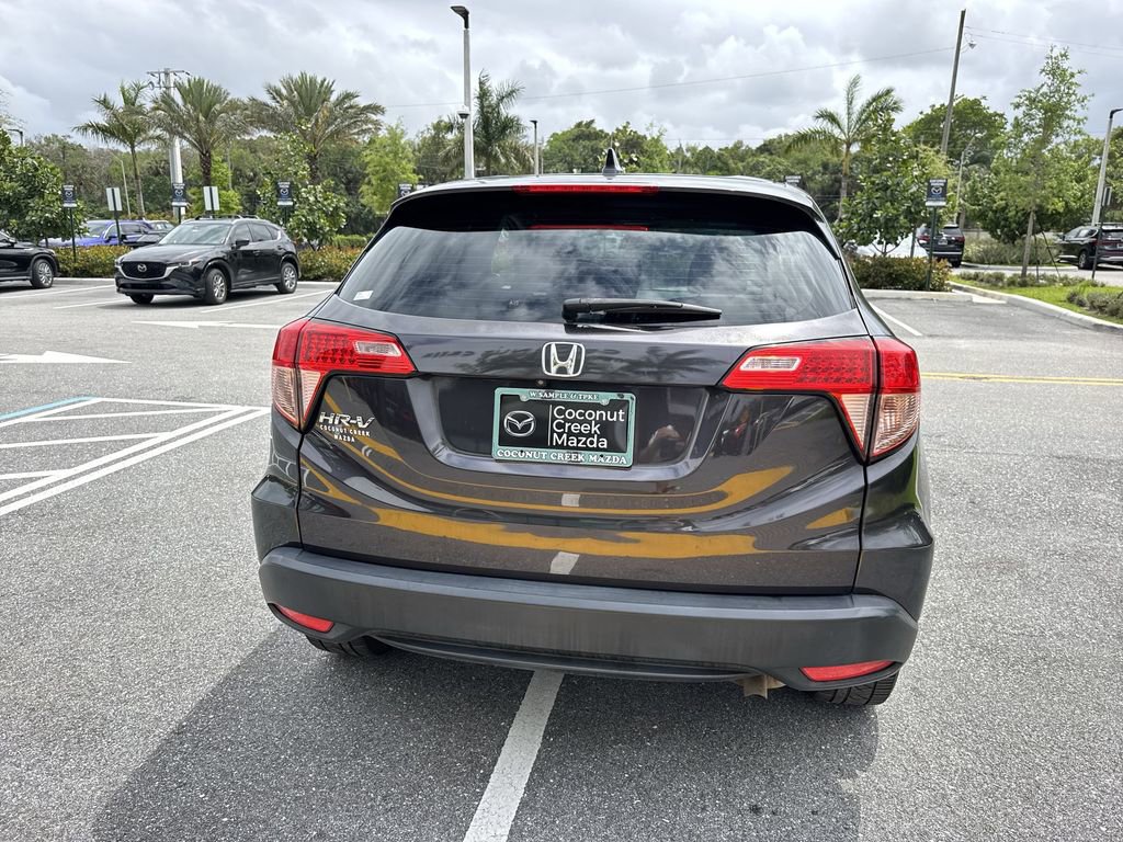 Used 2017 Honda HR-V LX image 25